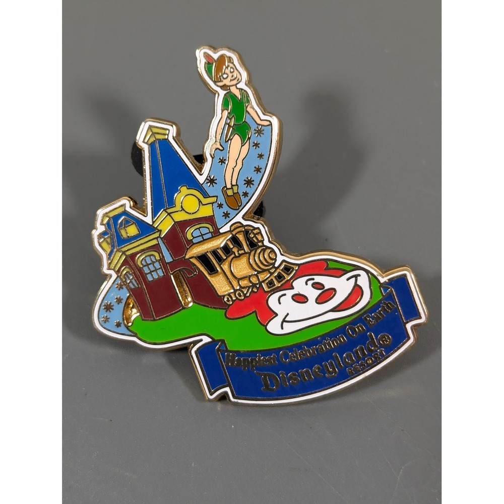 2005 Disney Happiest Celebration On Earth Disneyland Resort‎ Trading Pin